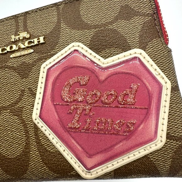 Coach Corner Zip Wristlet Signature Coated Canvas Good Times Heart Patch - Picture 12 of 14